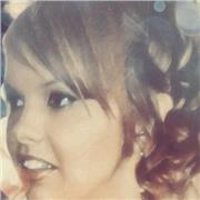 Offro lezioni private a bambini e ragazzi delle scuole elementari e media.